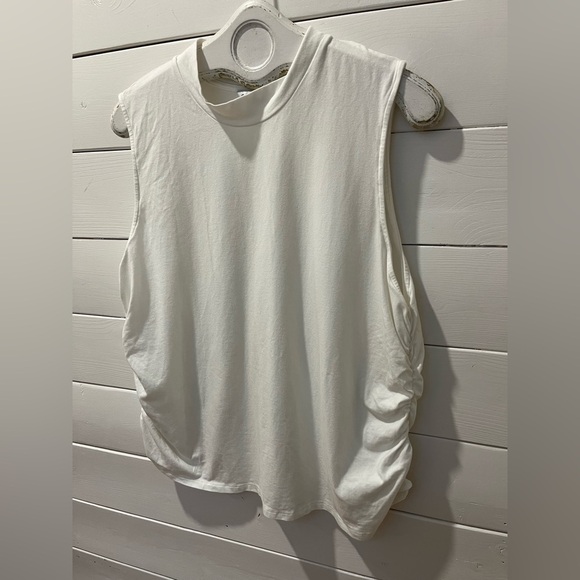 REITMANS Sleeveless Off-White Top  – Size 3X - Picture 6 of 8